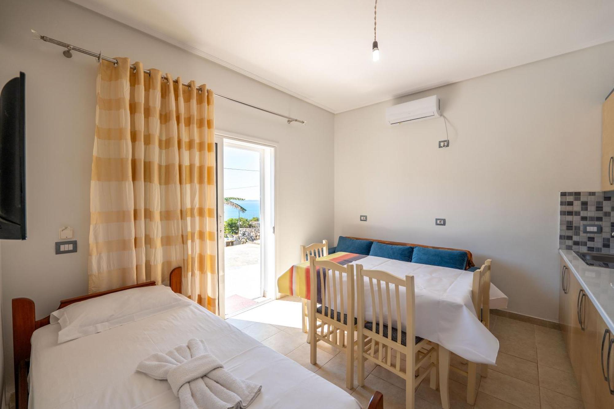 Vila Celi Sarande Exterior photo
