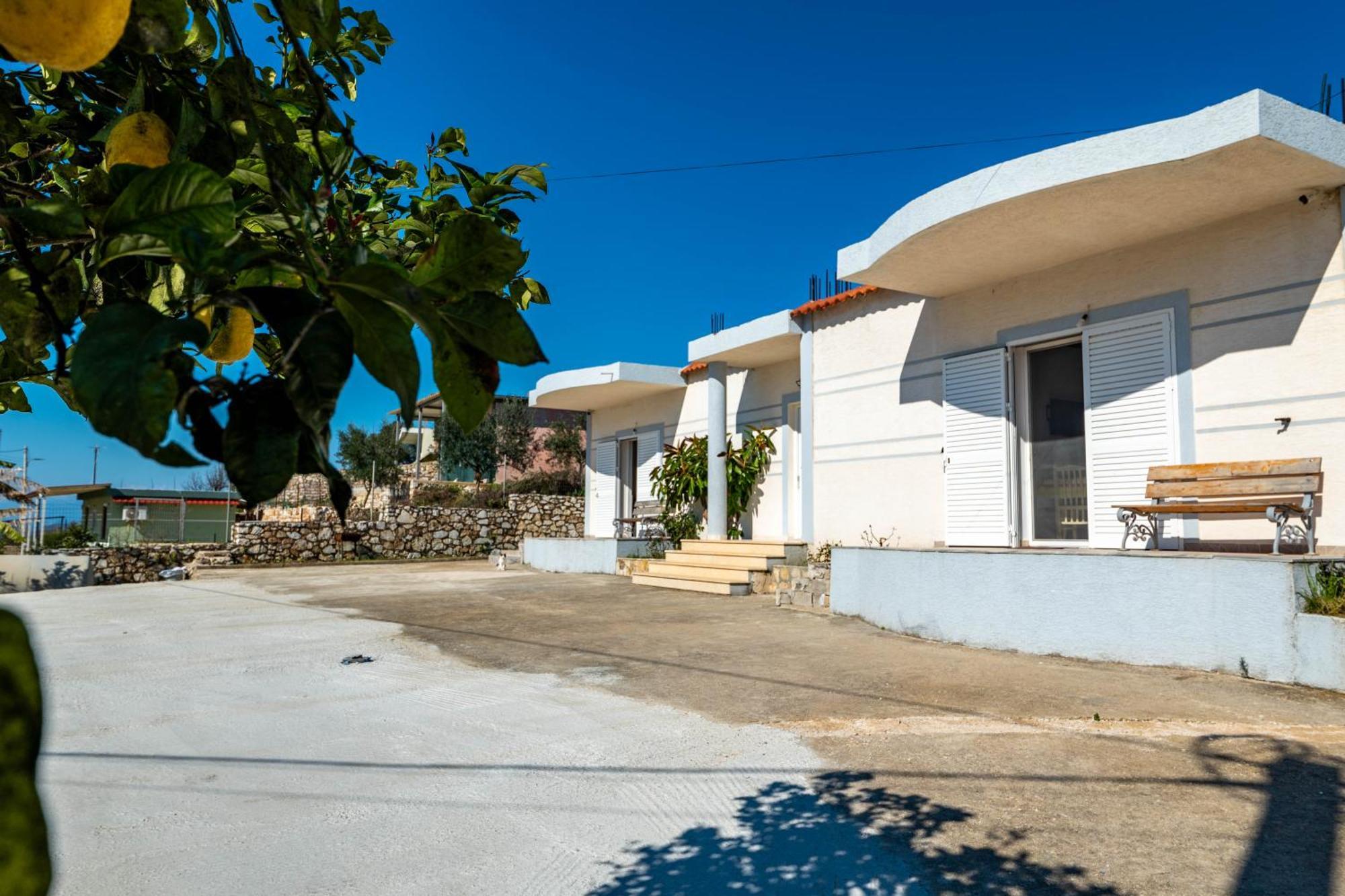Vila Celi Sarande Exterior photo